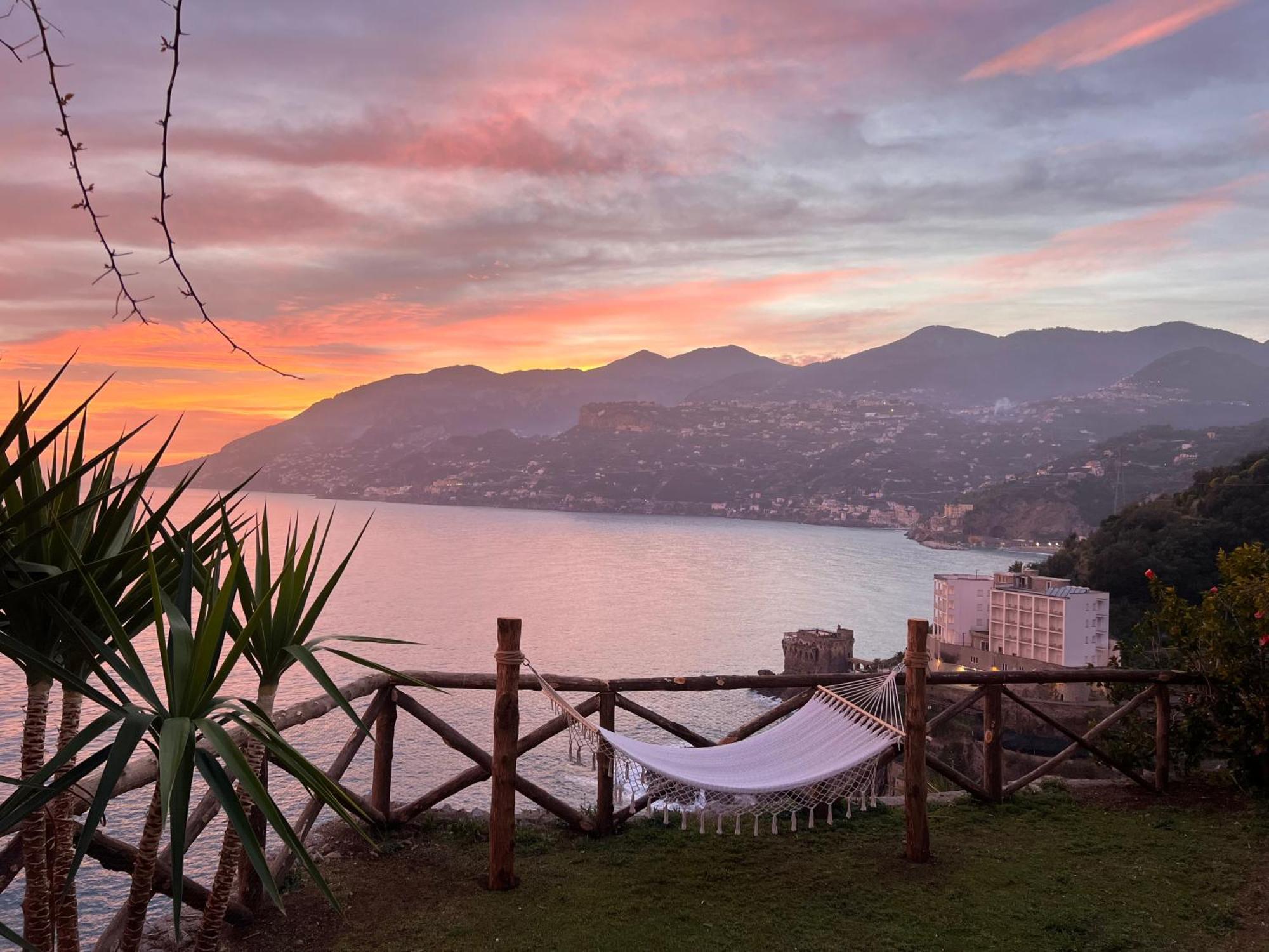 Villa Anna Майори Экстерьер фото