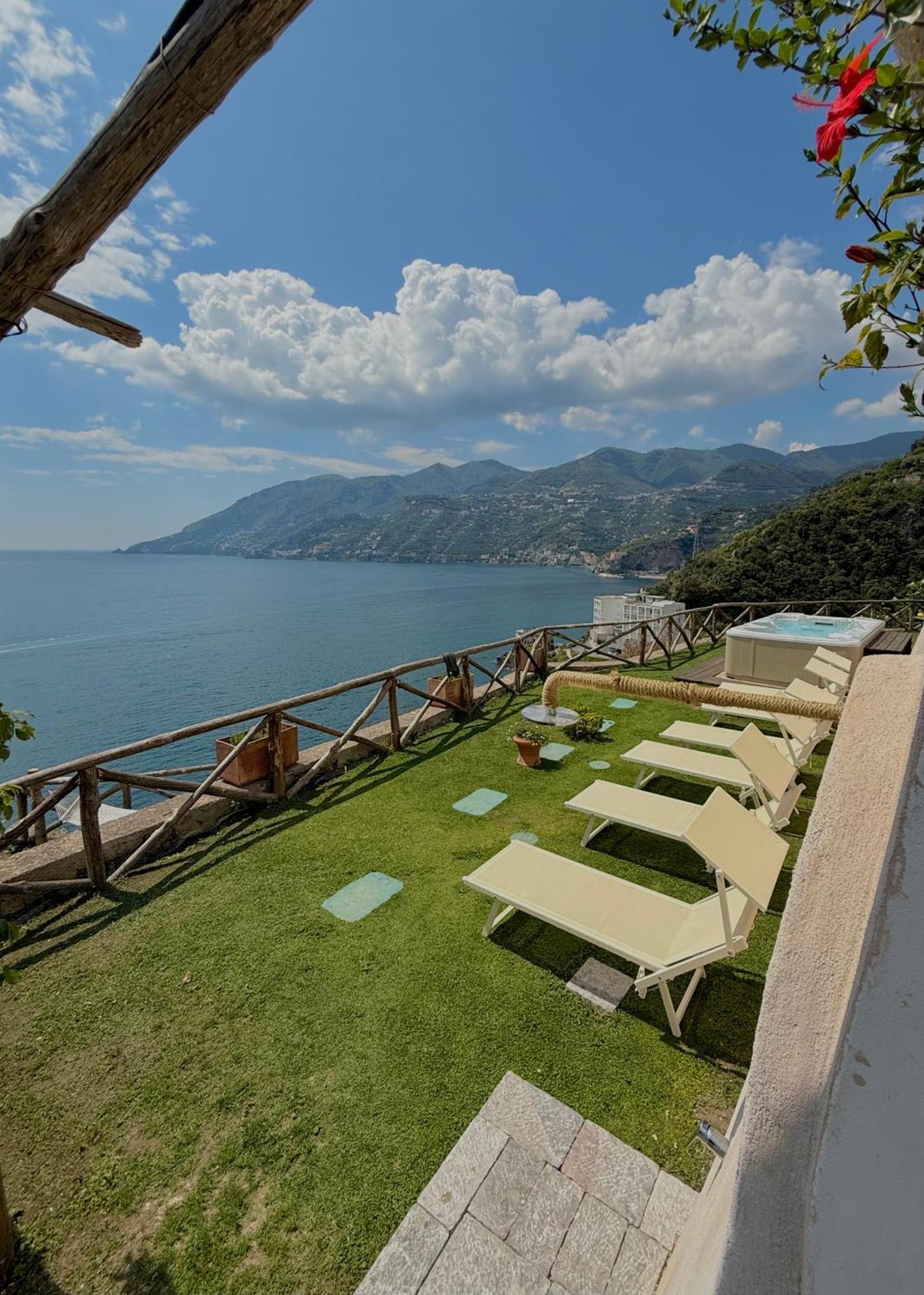 Villa Anna Майори Экстерьер фото