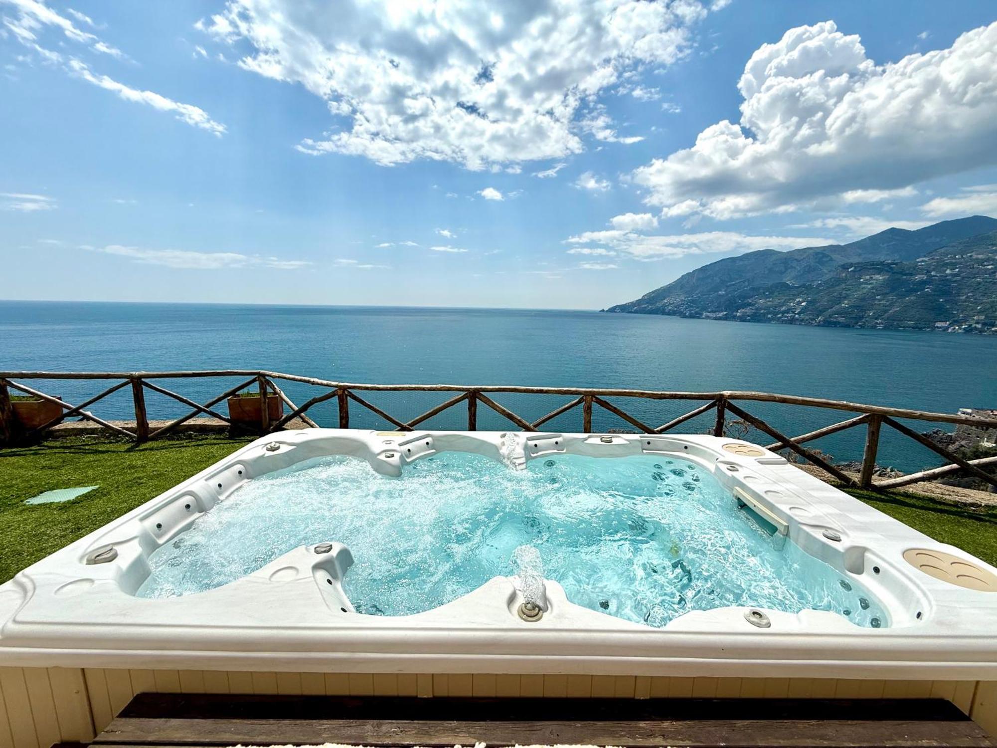 Villa Anna Майори Экстерьер фото