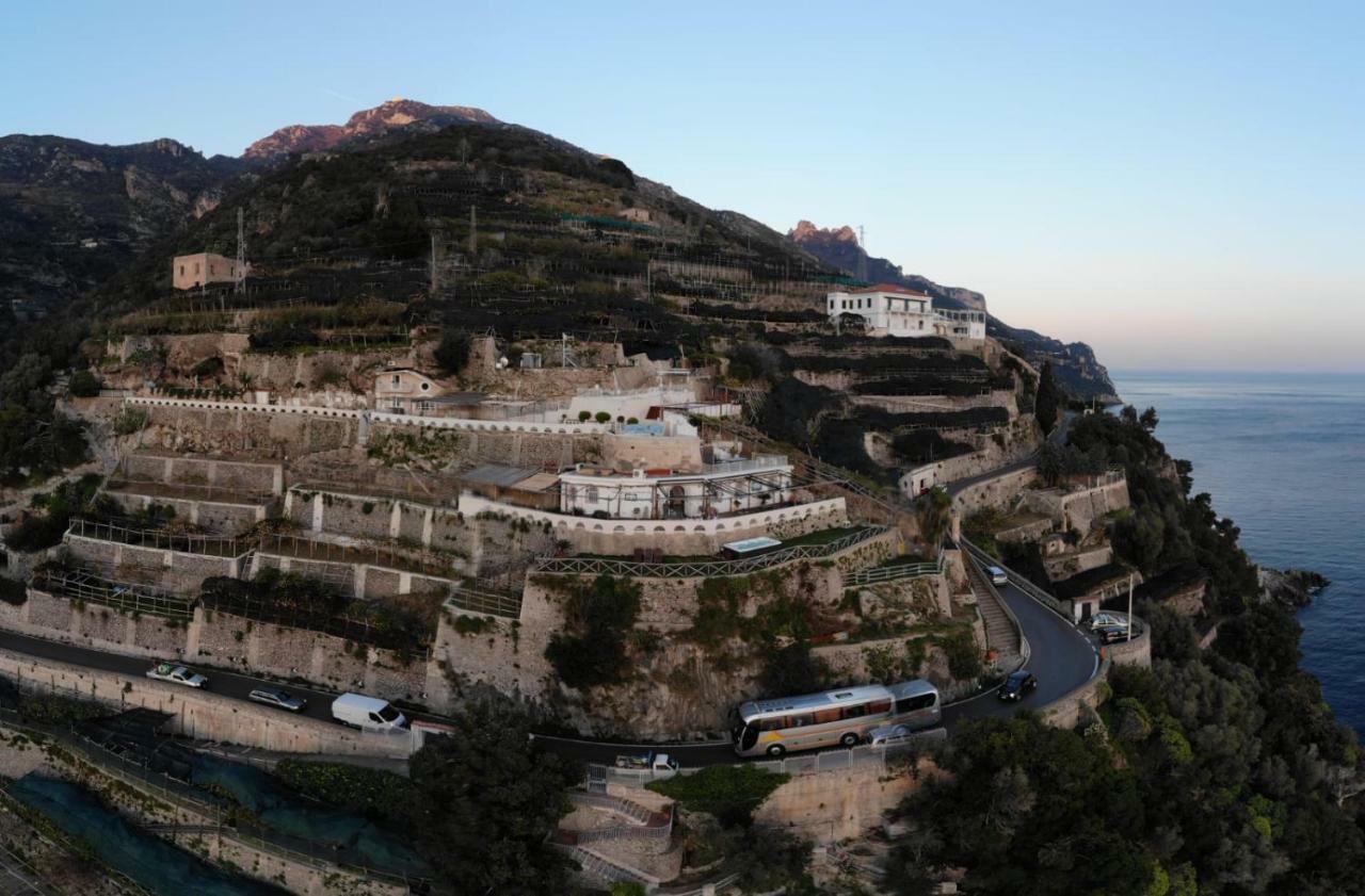 Villa Anna Майори Экстерьер фото